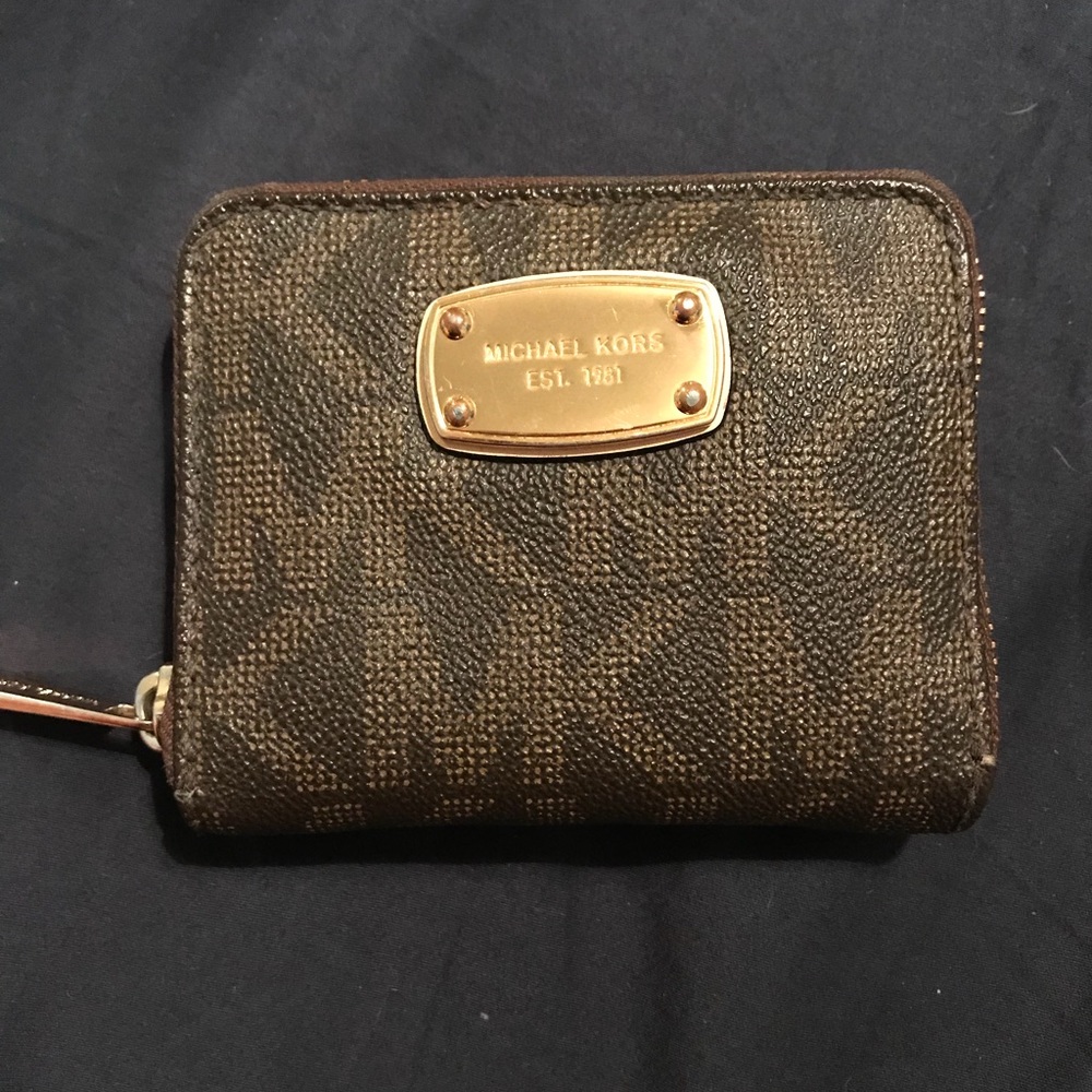 Michael kors wallet